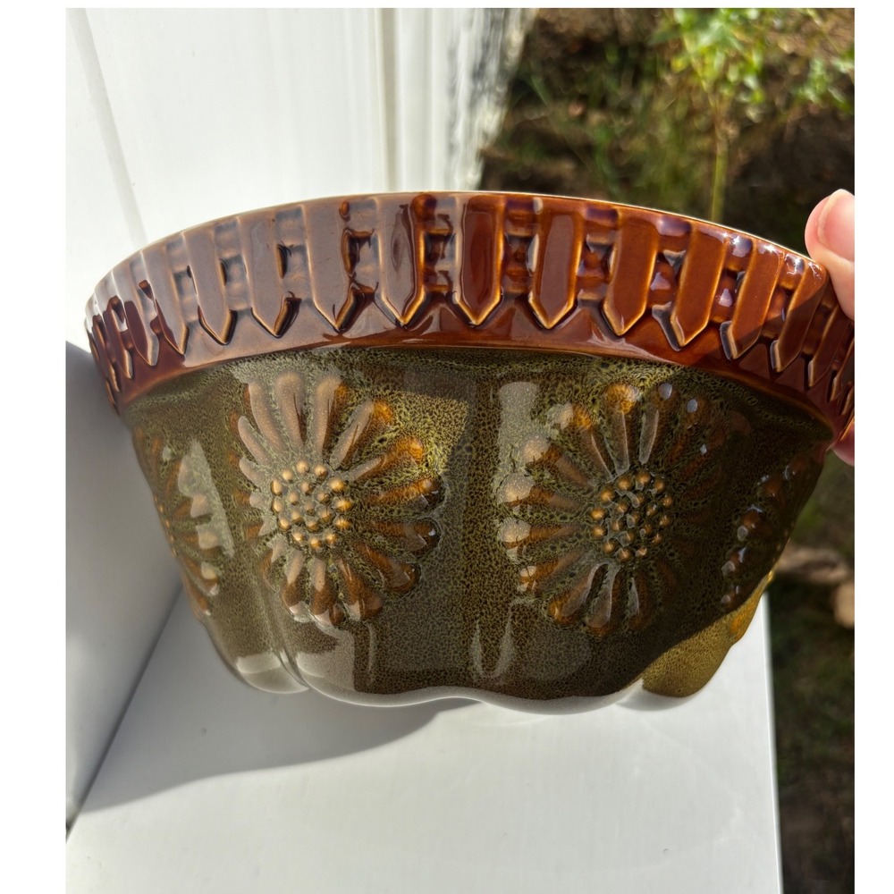 Vintage Ceramic Bundt Cake Pan Embossed Sunflower Glazed Stoneware Brown Green